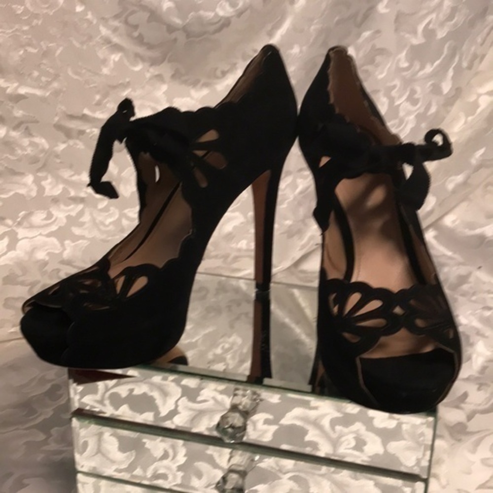 Joan and David black suede upper tie ankle size 8  4 inch heel platform